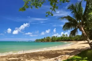 7 Wisata Pantai Anyer yang Indah dan Wajib Dikunjung