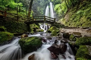 Air Terjun Jumog, Air Terjun Indah di Tawangmangu yang Dikelilingi Tebing Eksotis